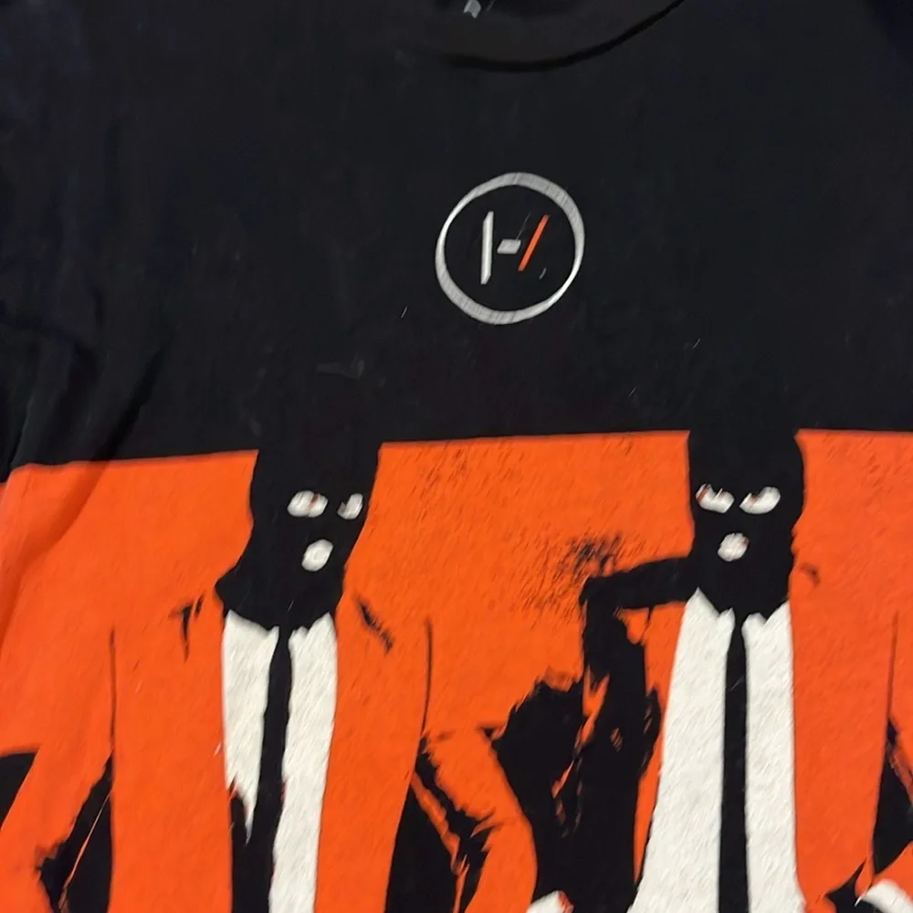 TwentyOne Pilots TOP 2016 Emotional Roadshow Official Tee - Picture 4 of 10